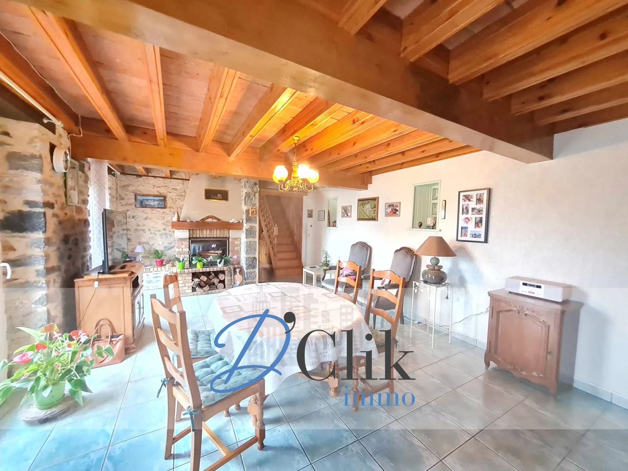 Charming Farmhouse with Stone and Wood in Bonchamp les Laval 