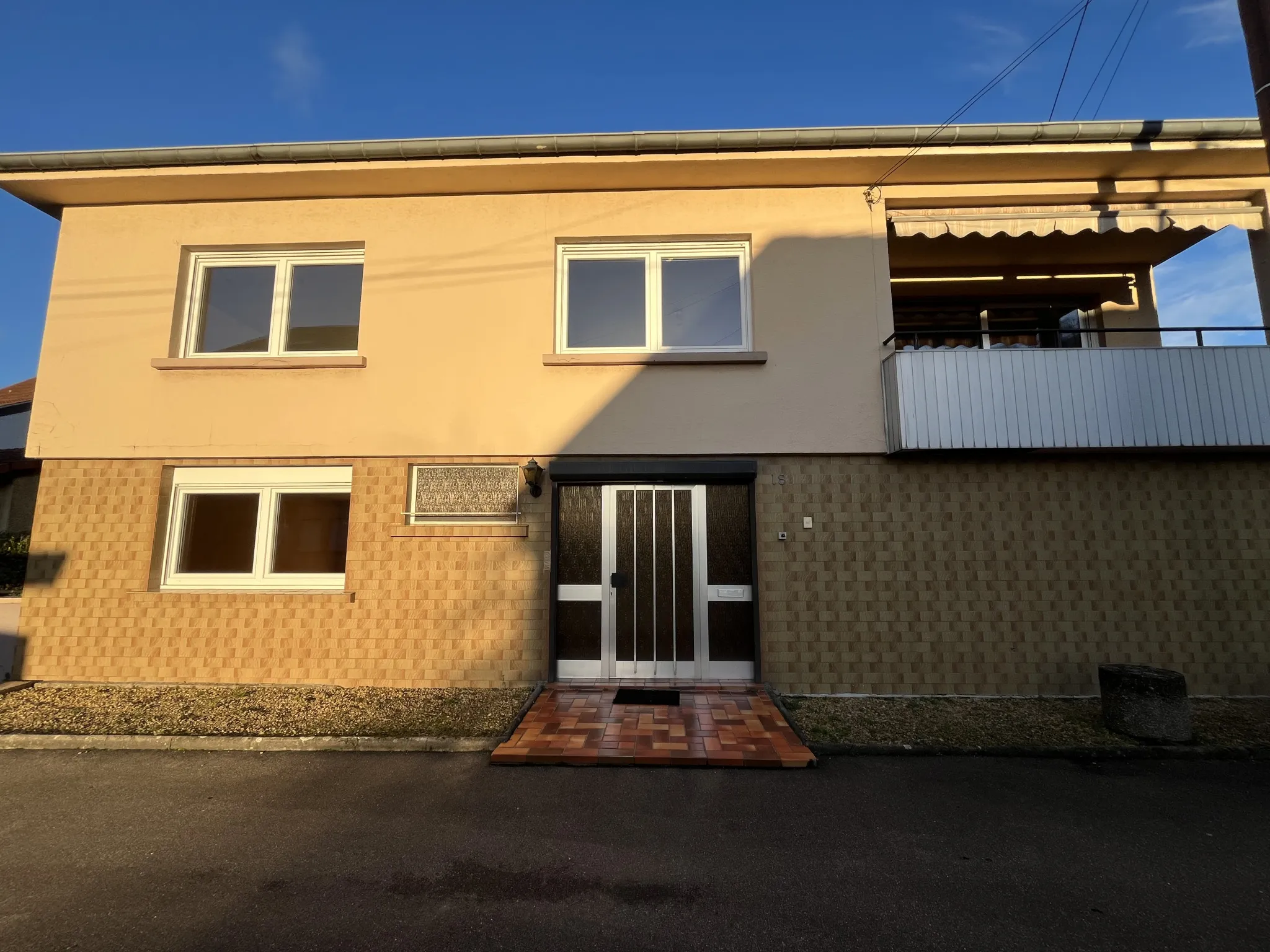 Charmante Maison à Hombourg-Haut avec 4 Chambres 