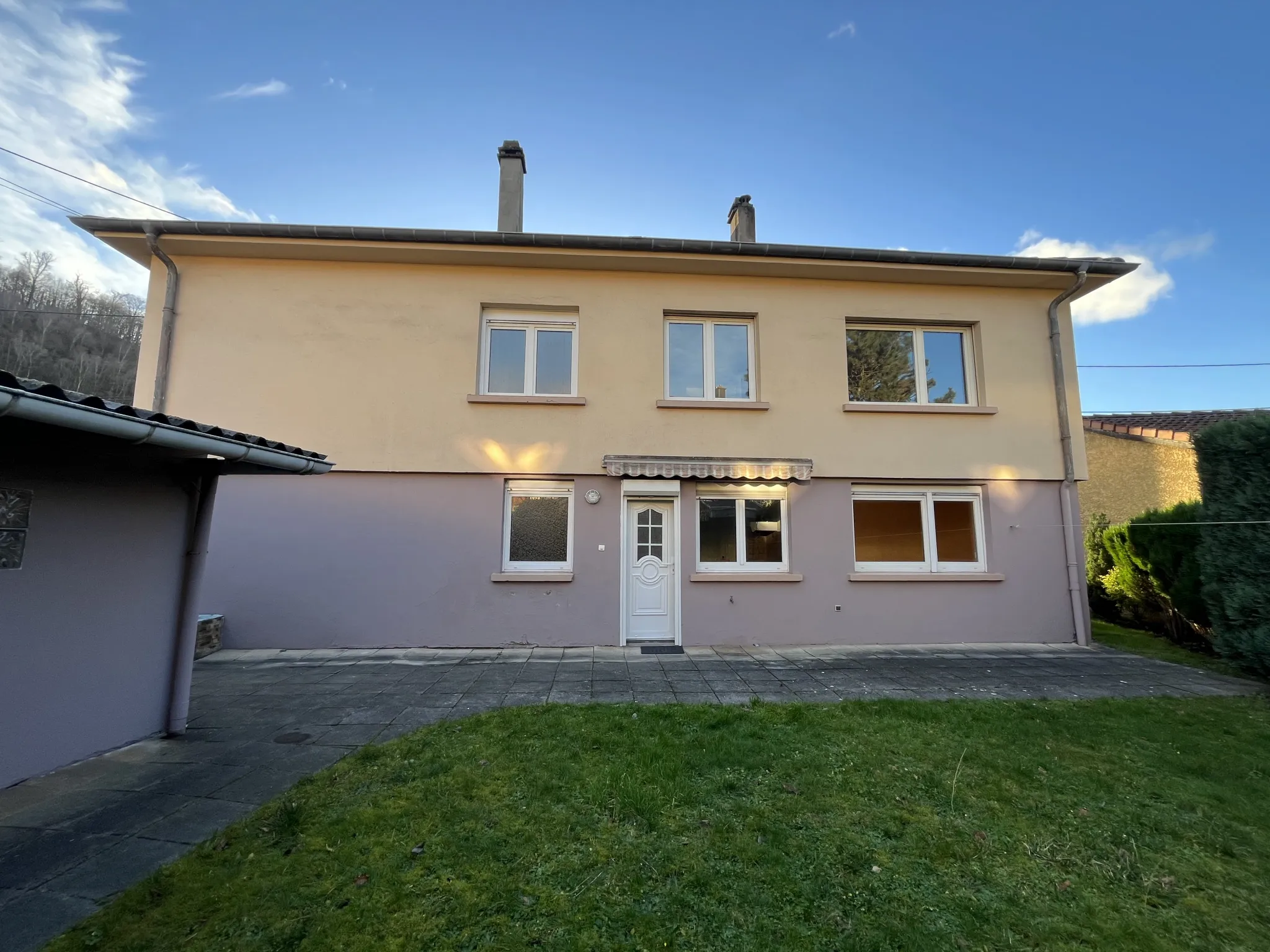 Charmante Maison à Hombourg-Haut avec 4 Chambres 