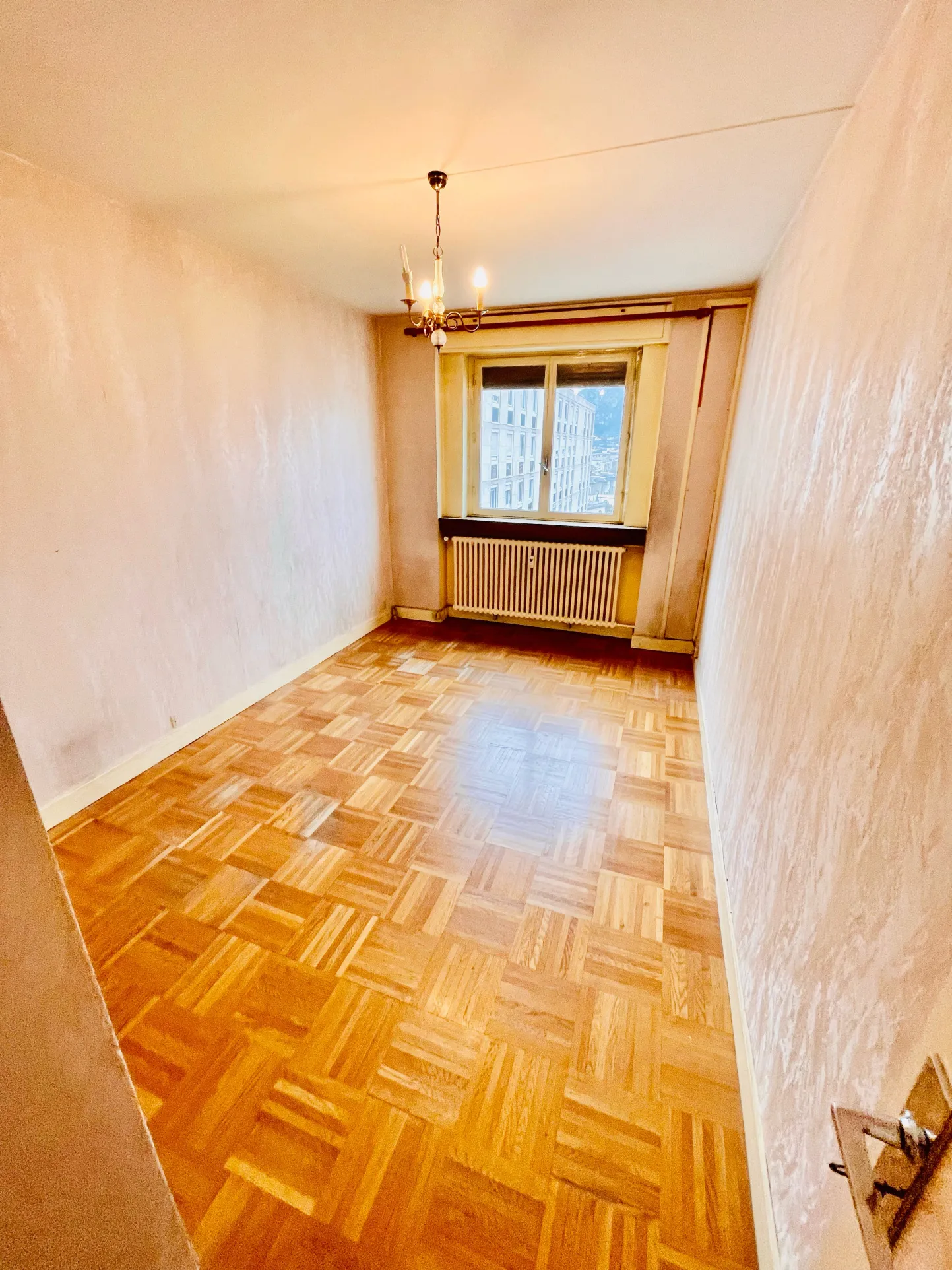 Appartement à Grenoble secteur mutualiste - dernier étage T5 118m2 