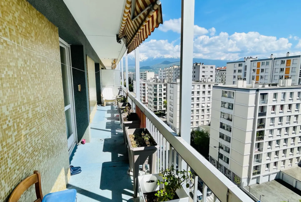 Appartement à Grenoble secteur mutualiste - dernier étage T5 118m2 