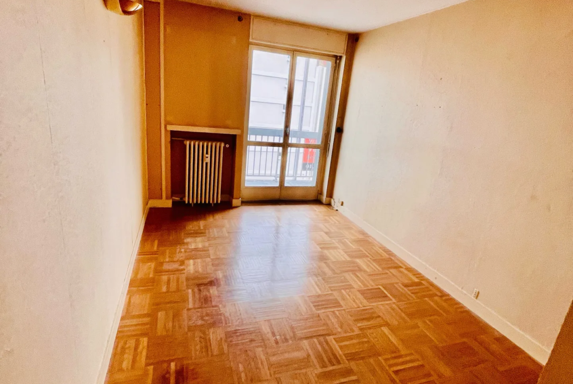 Appartement à Grenoble secteur mutualiste - dernier étage T5 118m2 