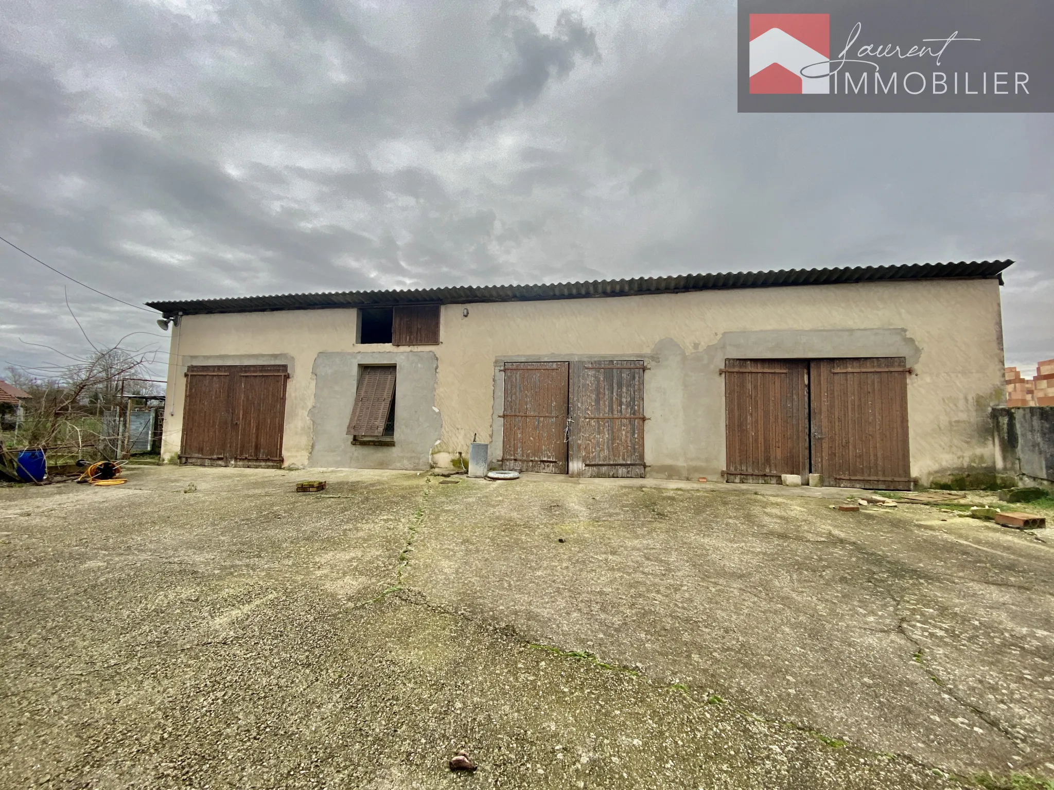 Maison investissement village 321 m2 - Bereziat 