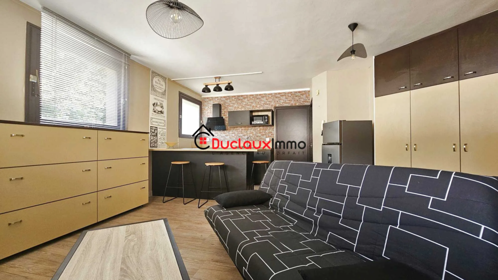 Appartement 3 pièces en très bon état + cave à Aurillac