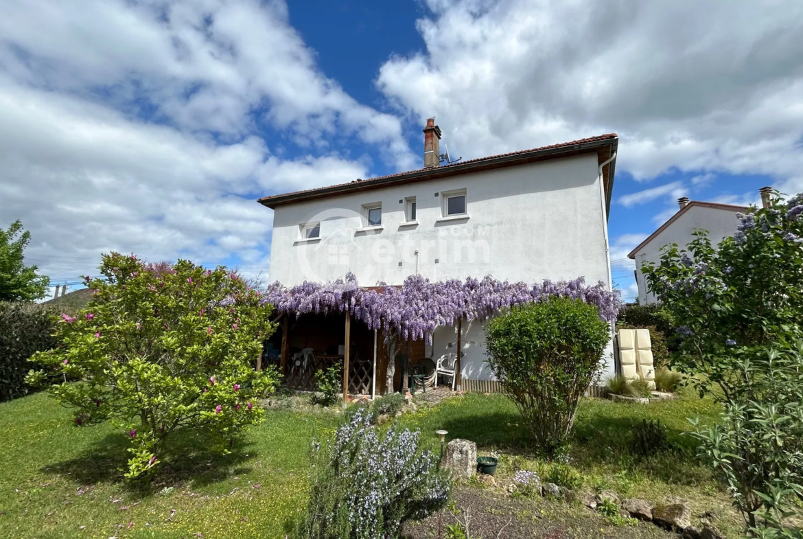 Maison à Lezoux avec Jardin et Garage 