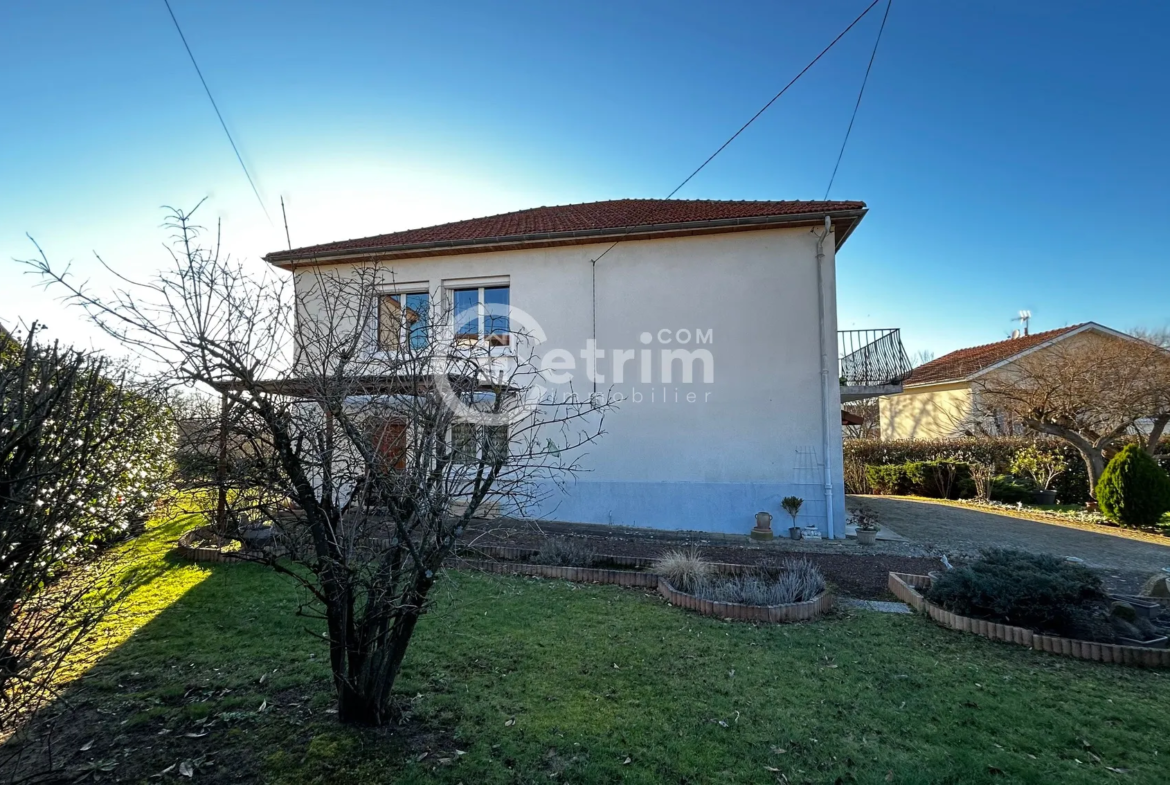 Maison à Lezoux avec Jardin et Garage 