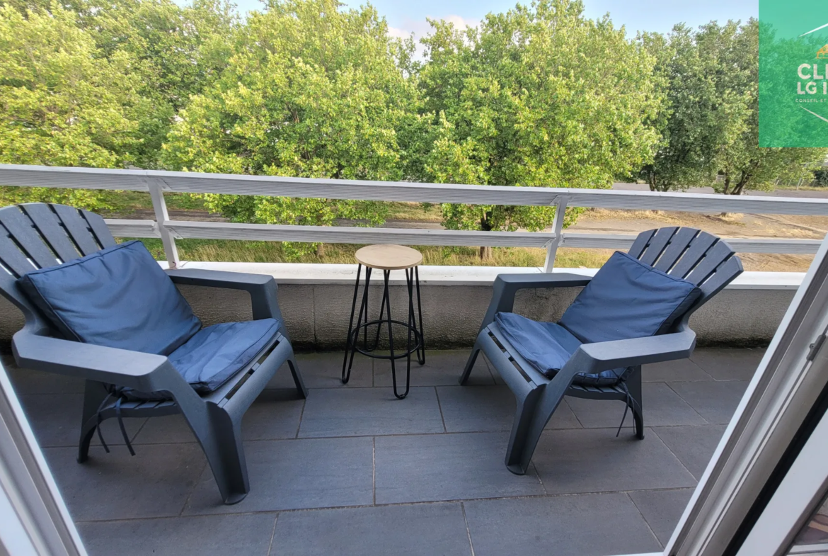 Appartement F3 de 76m2 à Florange avec balcon et vue sur la verdure 