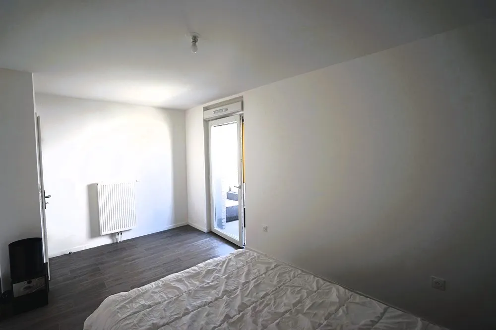 Appartement T3 à Roncq avec Loggia et Place de Stationnement 