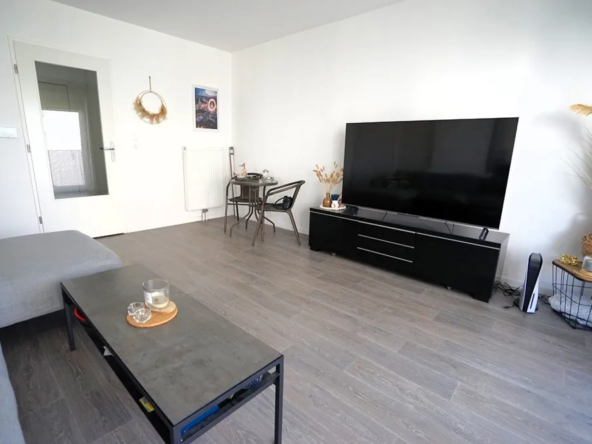 Appartement T3 à Roncq avec Loggia et Place de Stationnement