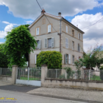 Maison 9 pièces à Thiers secteur Le Moutier avec terrasse et terrain