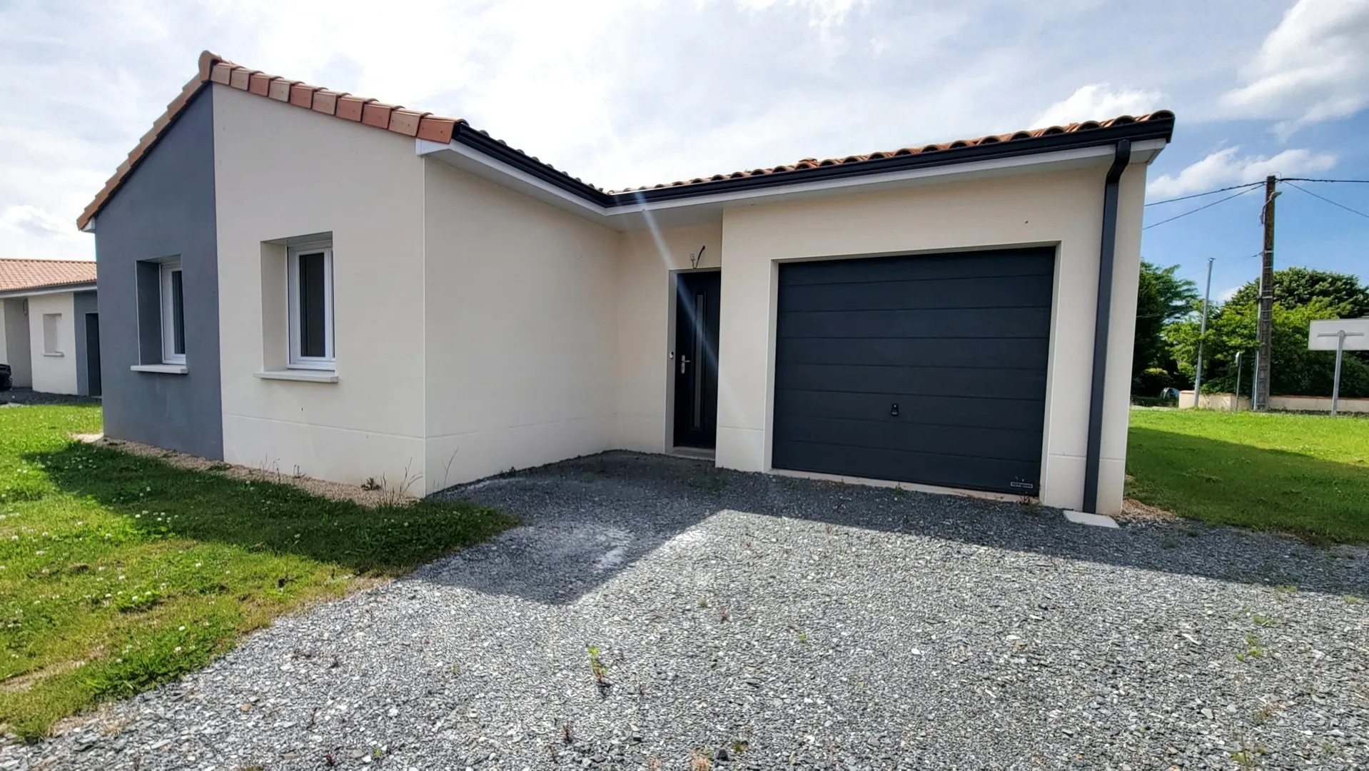 Pavillon Neuf à Vezins - Plain-pied, 2 Chambres 