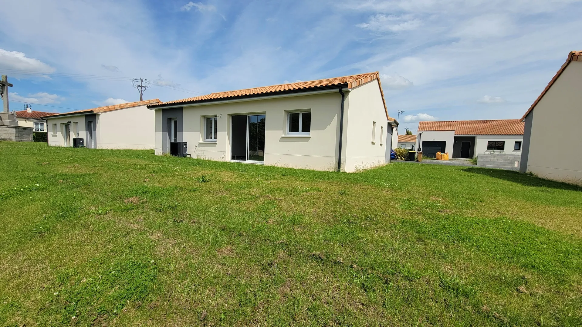 Pavillon Neuf à Vezins - Plain-pied, 2 Chambres 