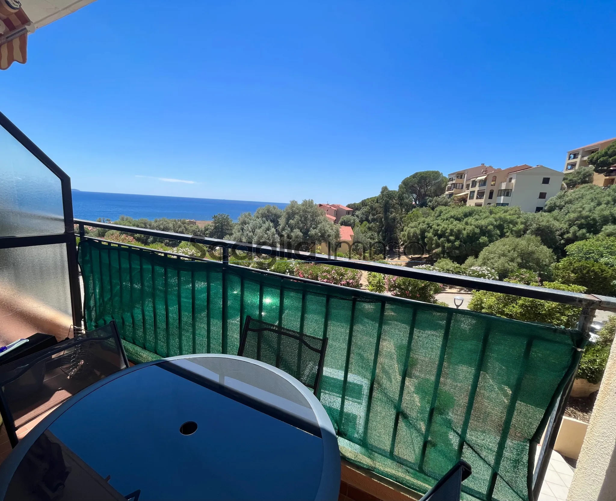 Vente Ajaccio T1 avec terrasse et vue mer 