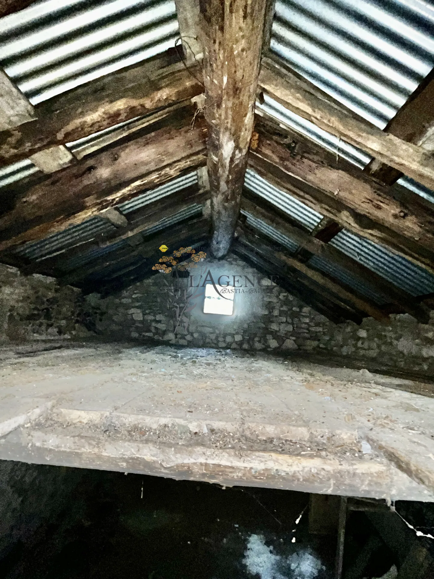 Ancienne grange avec vue mer et montagne à Vallecalle 