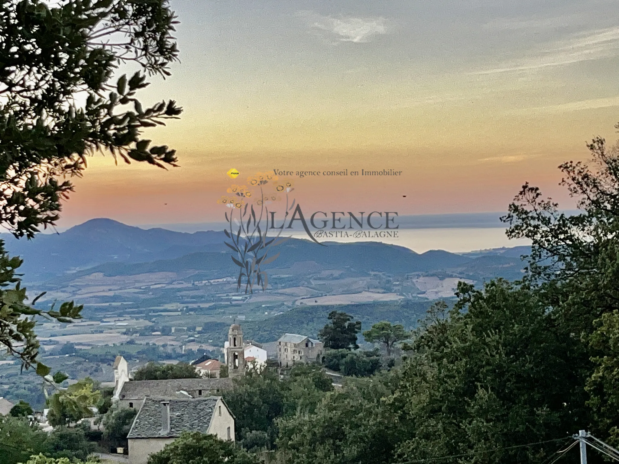 Ancienne grange avec vue mer et montagne à Vallecalle 