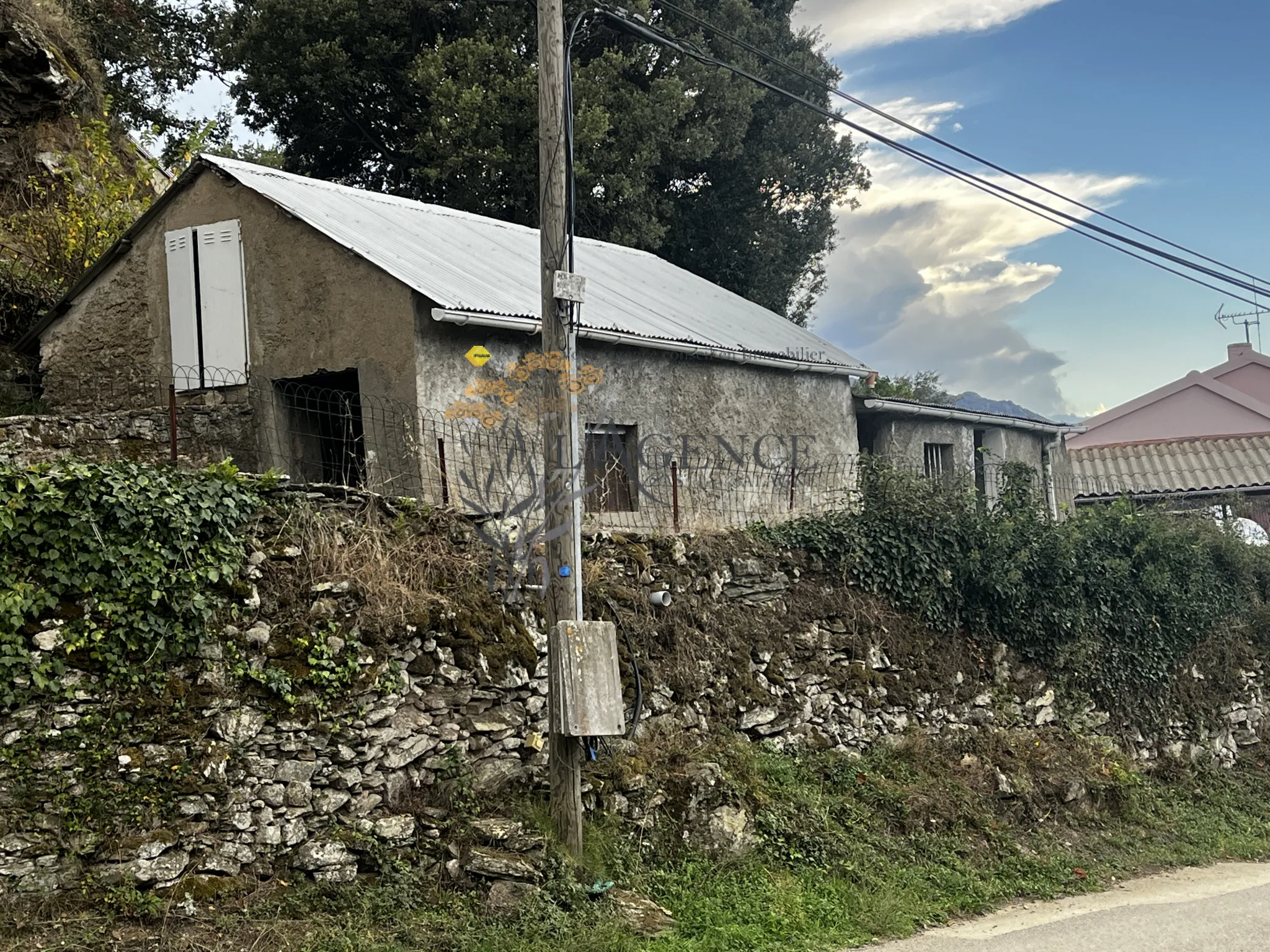 Ancienne grange avec vue mer et montagne à Vallecalle 