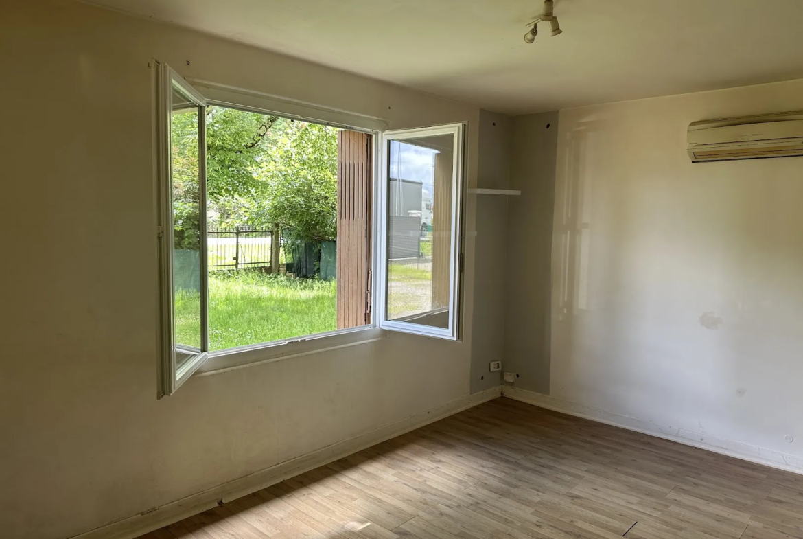 Maison individuelle avec garage et jardin à FLEURANCE 