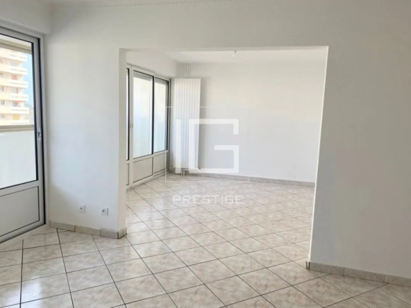 Appartement spacieux avec vue dégagée à Toulon