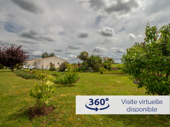 Maison 4 chambres avec garage et jardin paysager à Champdolent