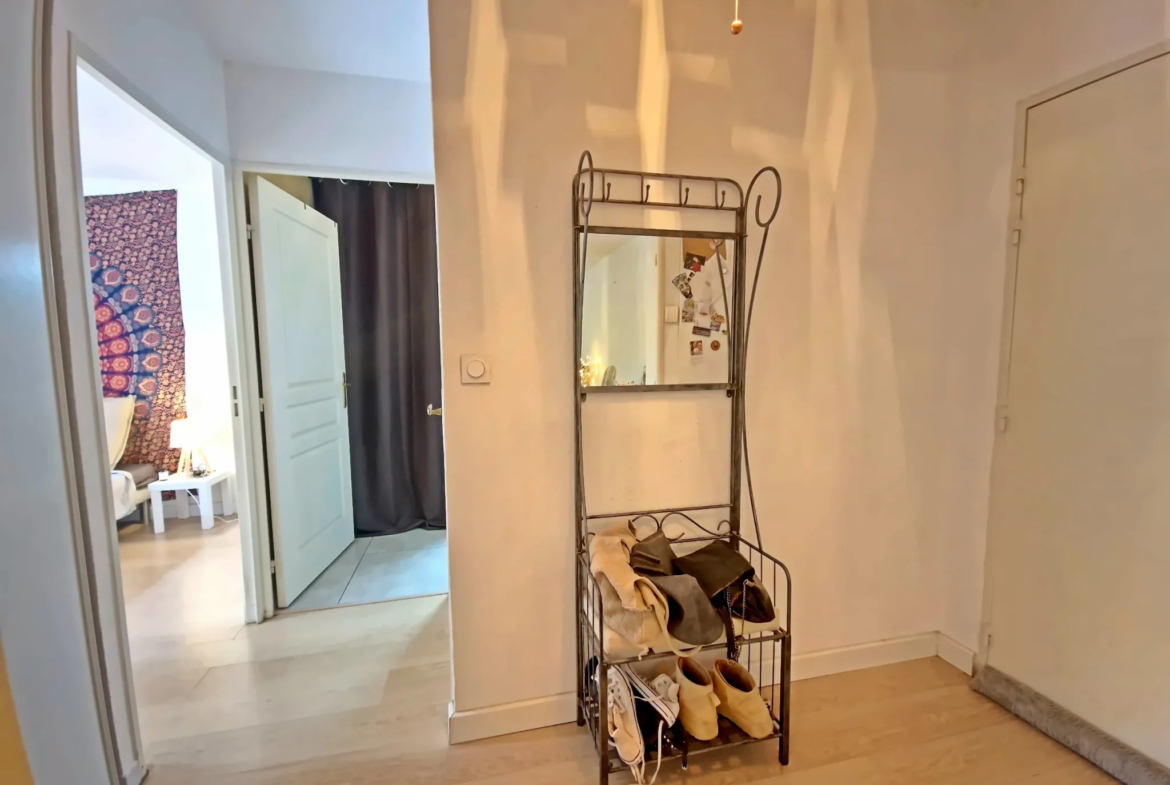 Bel appartement T2 avec balcon et garage fermé à Montpellier 