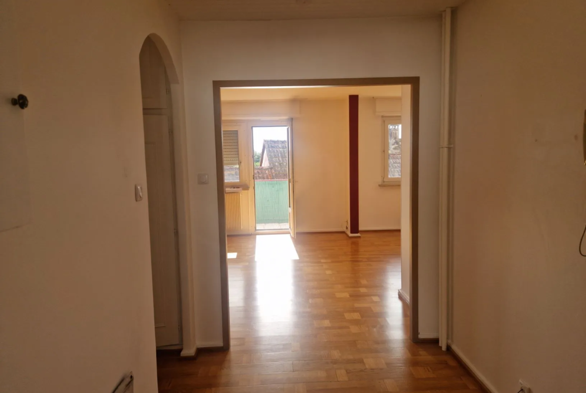 Appartement Lumineux 4 Pièces avec Balcons à Lingolsheim 