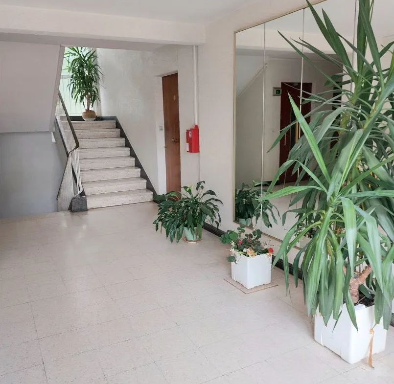 Appartement à Nantes Longchamp avec balcon et box 