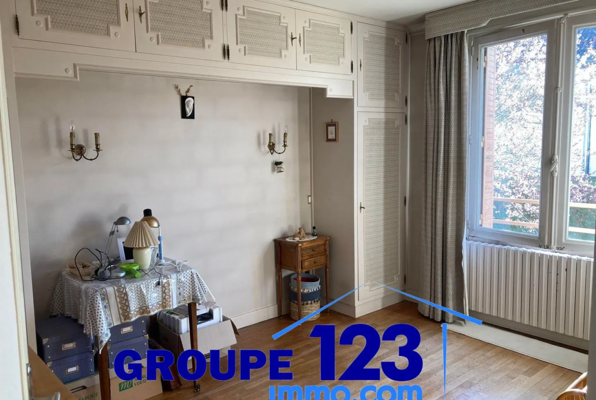 Maison lumineuse de 74 m2 à Aillant sur Tholon 