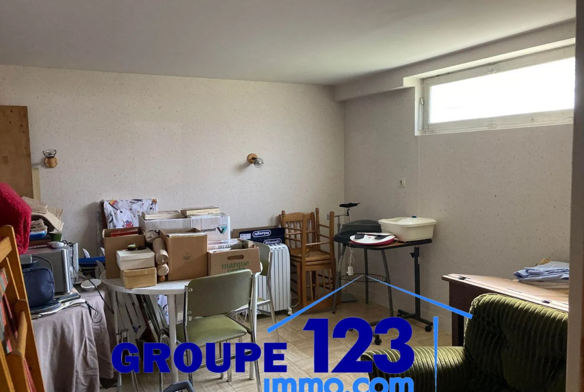 Maison lumineuse de 74 m2 à Aillant sur Tholon 