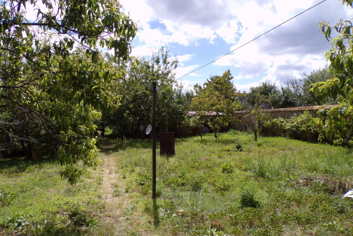 Ensemble Immobilier avec Jardin à La Flèche 