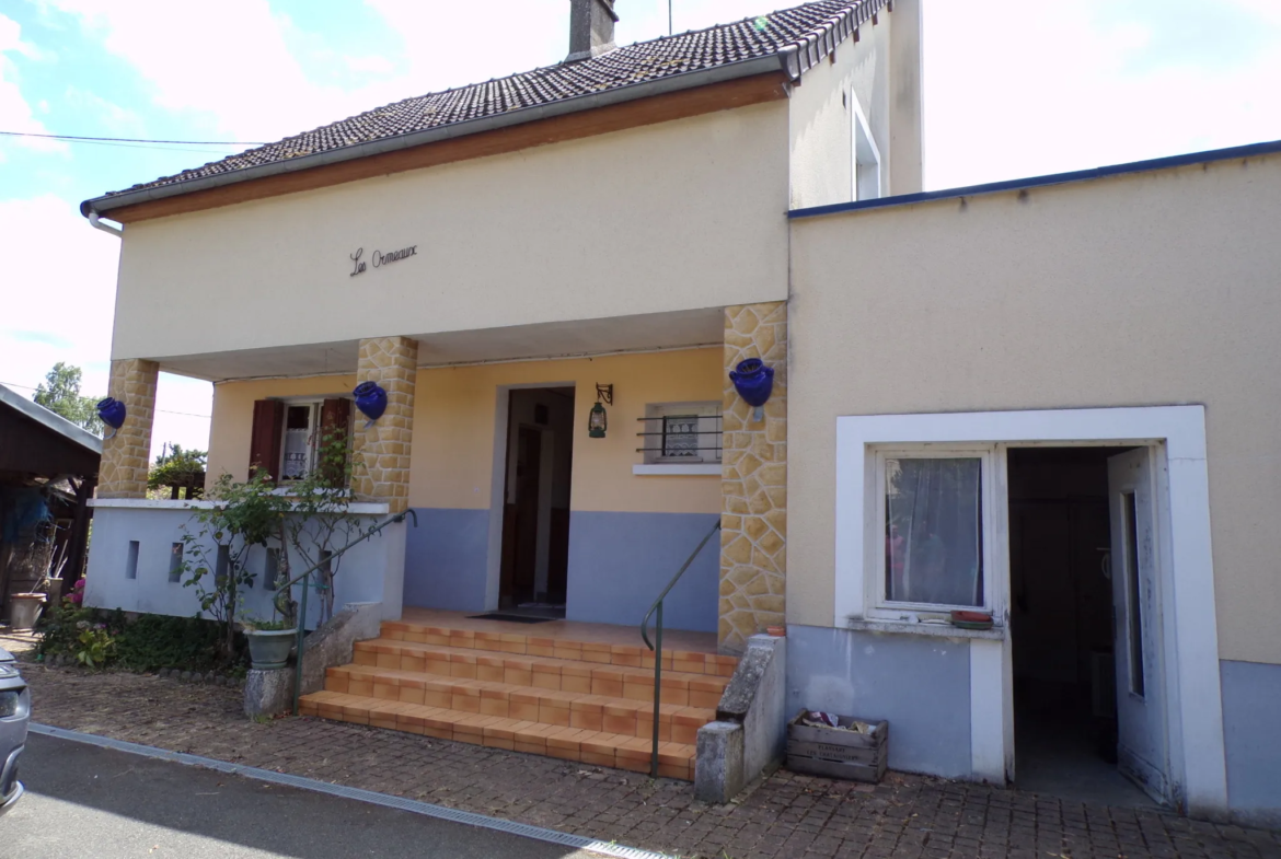 Ensemble Immobilier avec Jardin à La Flèche 