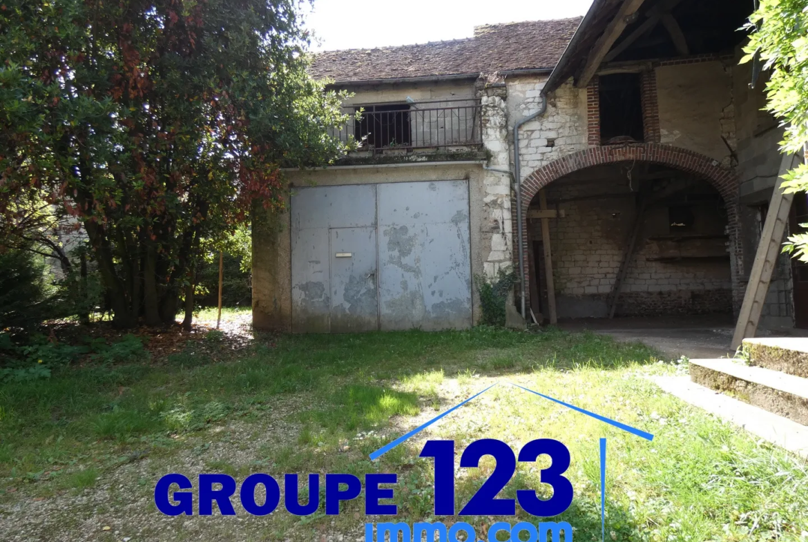 Maison à Bussy-en-Othe avec Garage et Grange 