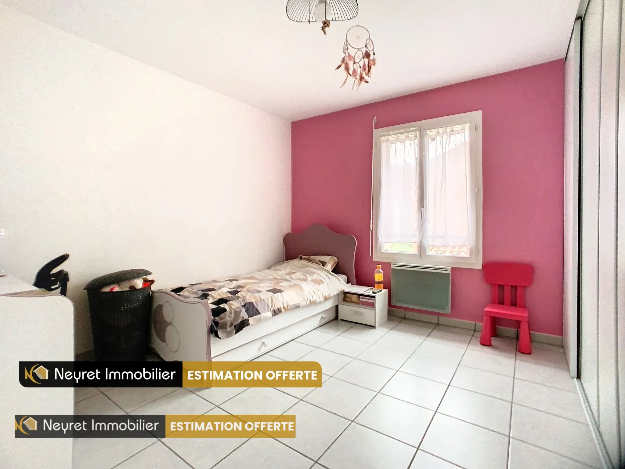 Maison individuelle récente 105m2 avec 3 chambres + bureau à Givors 