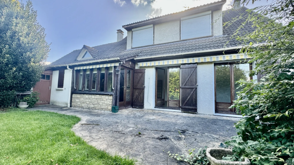 Grande Maison Familiale avec Jardin à Mantes-la-Ville