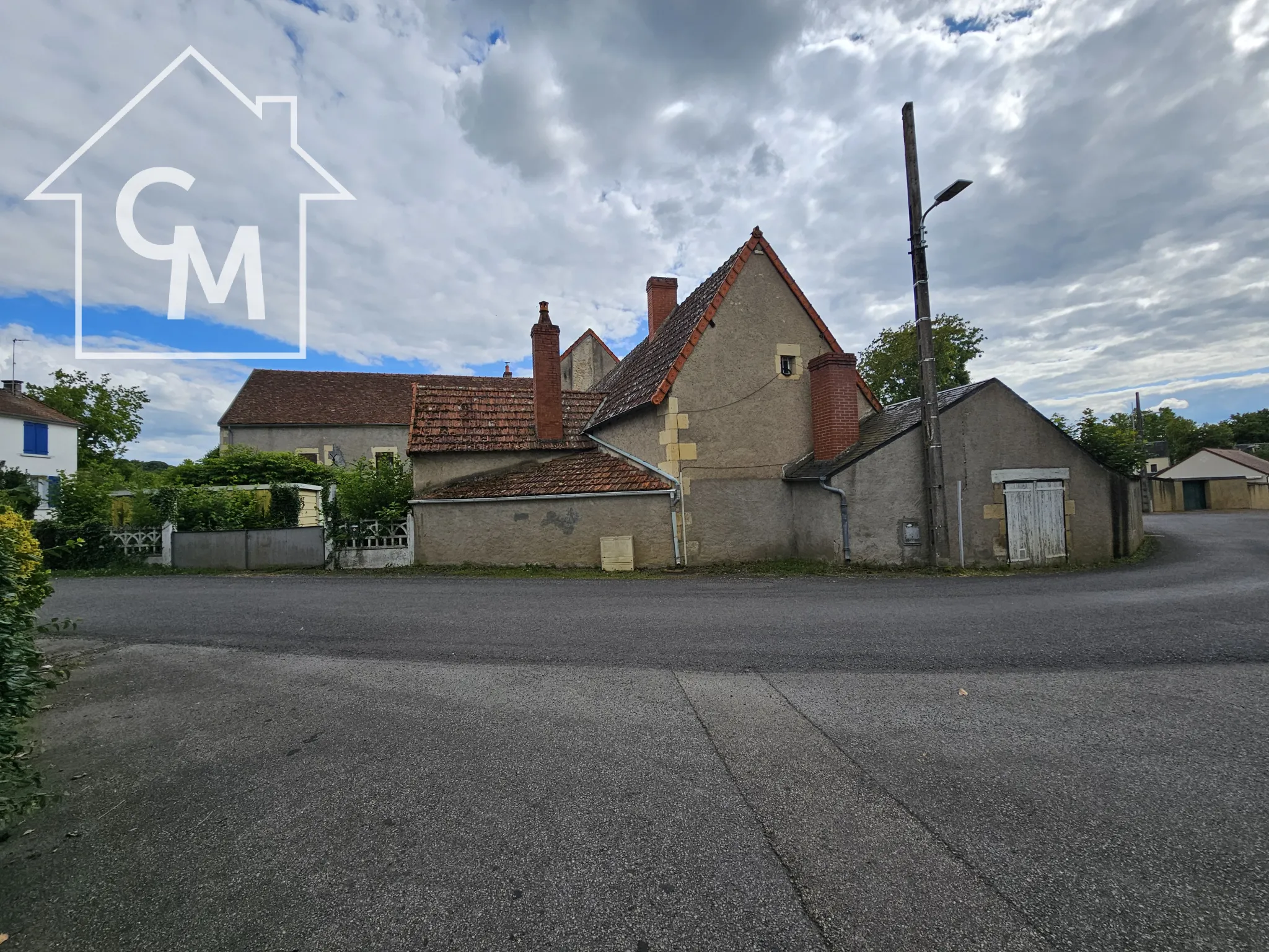 Maison 158m2 avec jardin et dépendances à Pougues les eaux 