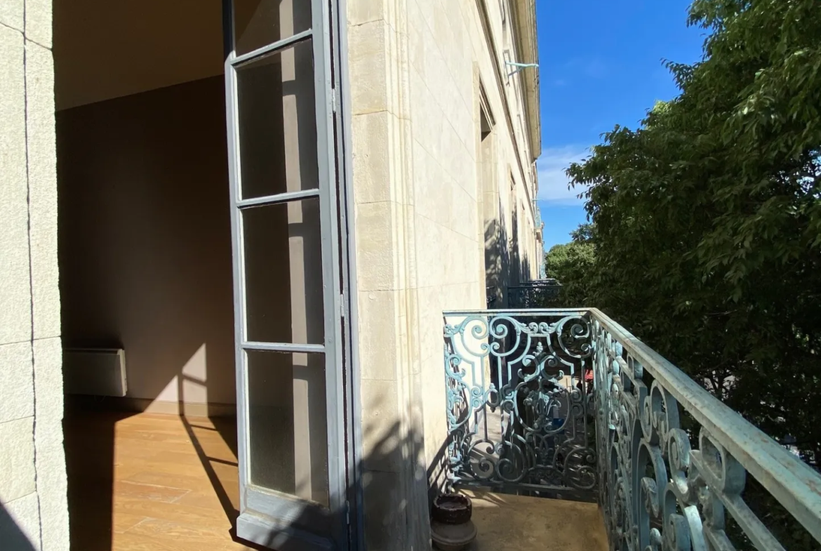 Appartement T3 à Nîmes près de la Maison Carrée 