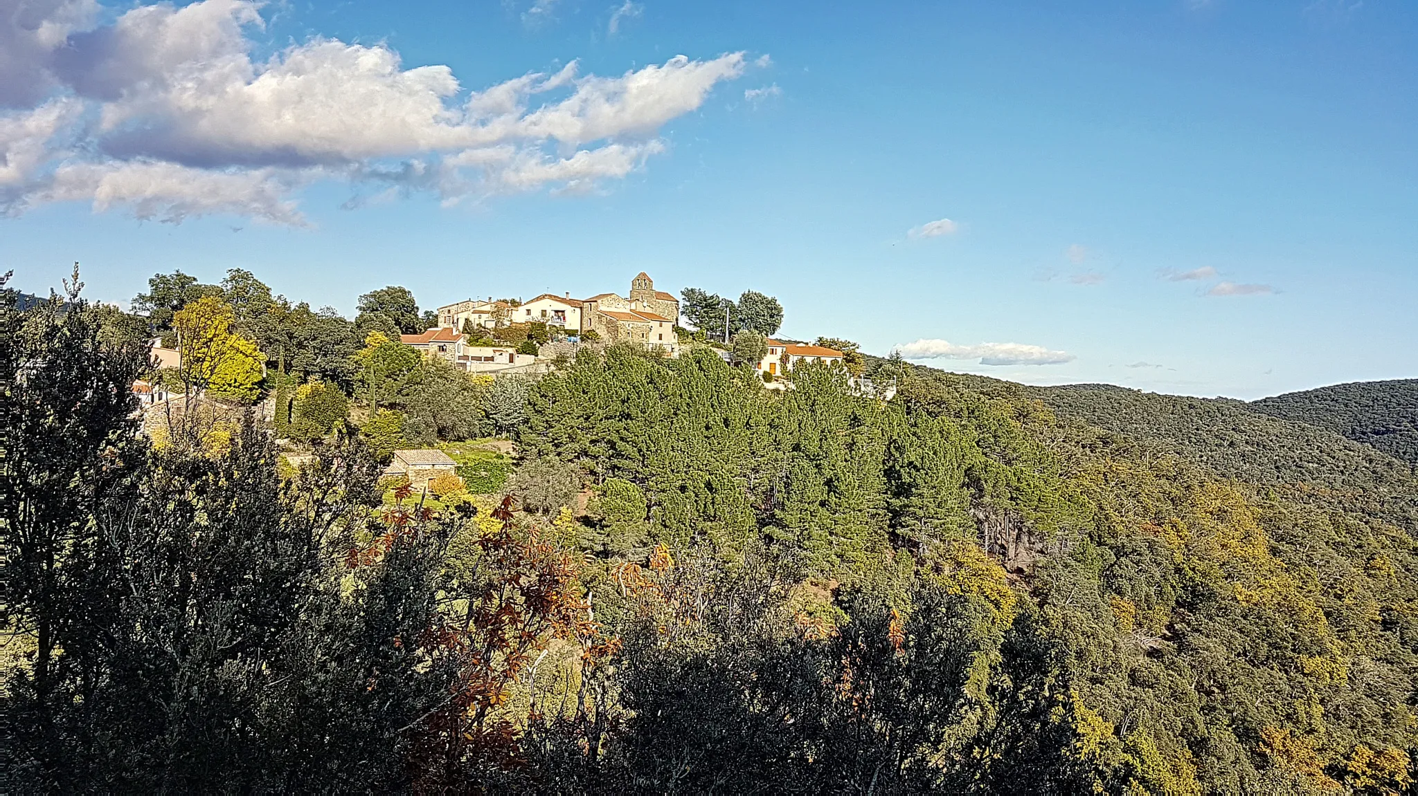 Terrain Constructible à Taillet avec Vue sur Céret 