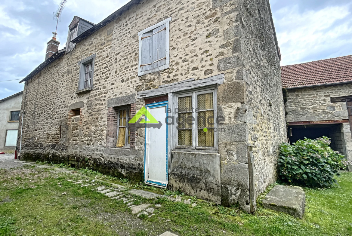 Ensemble de Deux Maisons avec Travaux à Prévoir - La Chapelle Taillefert 