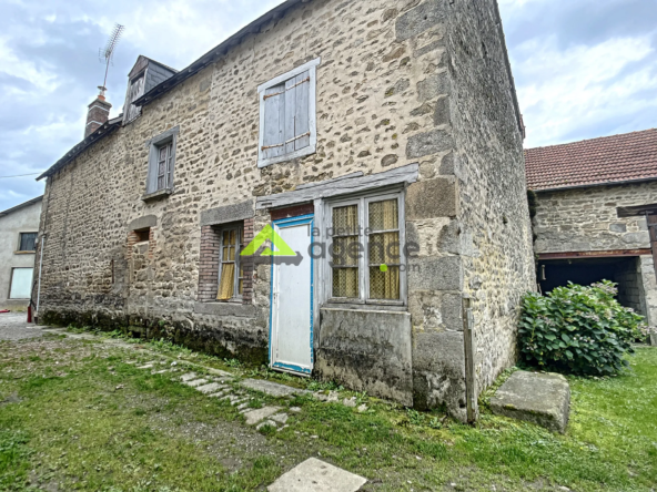 Ensemble de Deux Maisons avec Travaux à Prévoir - La Chapelle Taillefert