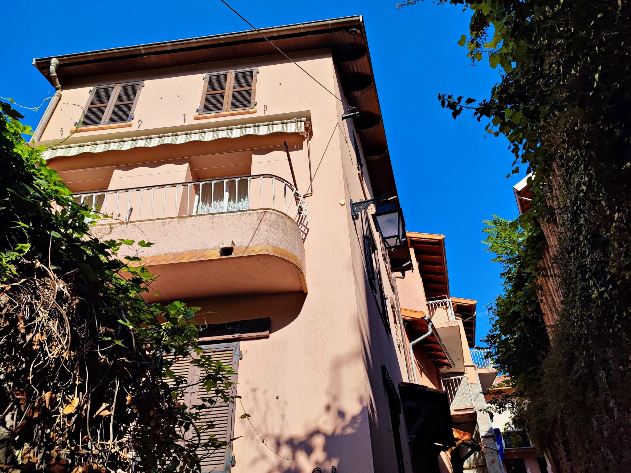 Maison de Village à Belvédère avec Vue sur la Vallée 