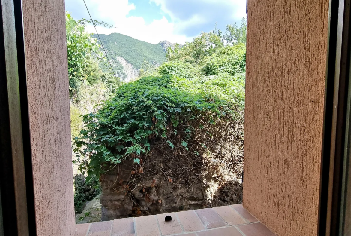 Maison de Village à Belvédère avec Vue sur la Vallée 