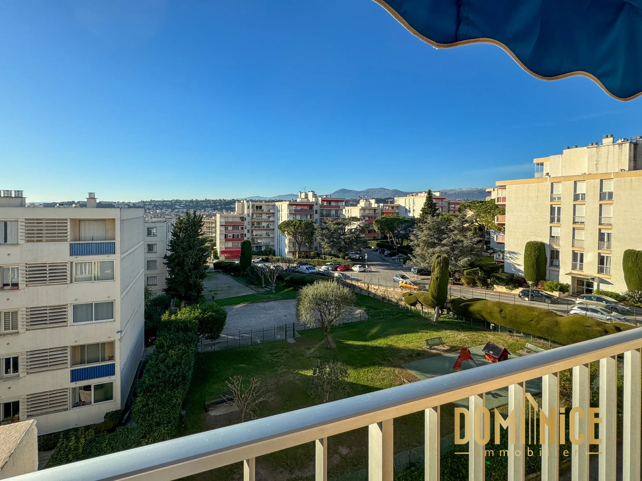 Appartement 4 pièces à NICE OUEST avec balcon et cave 