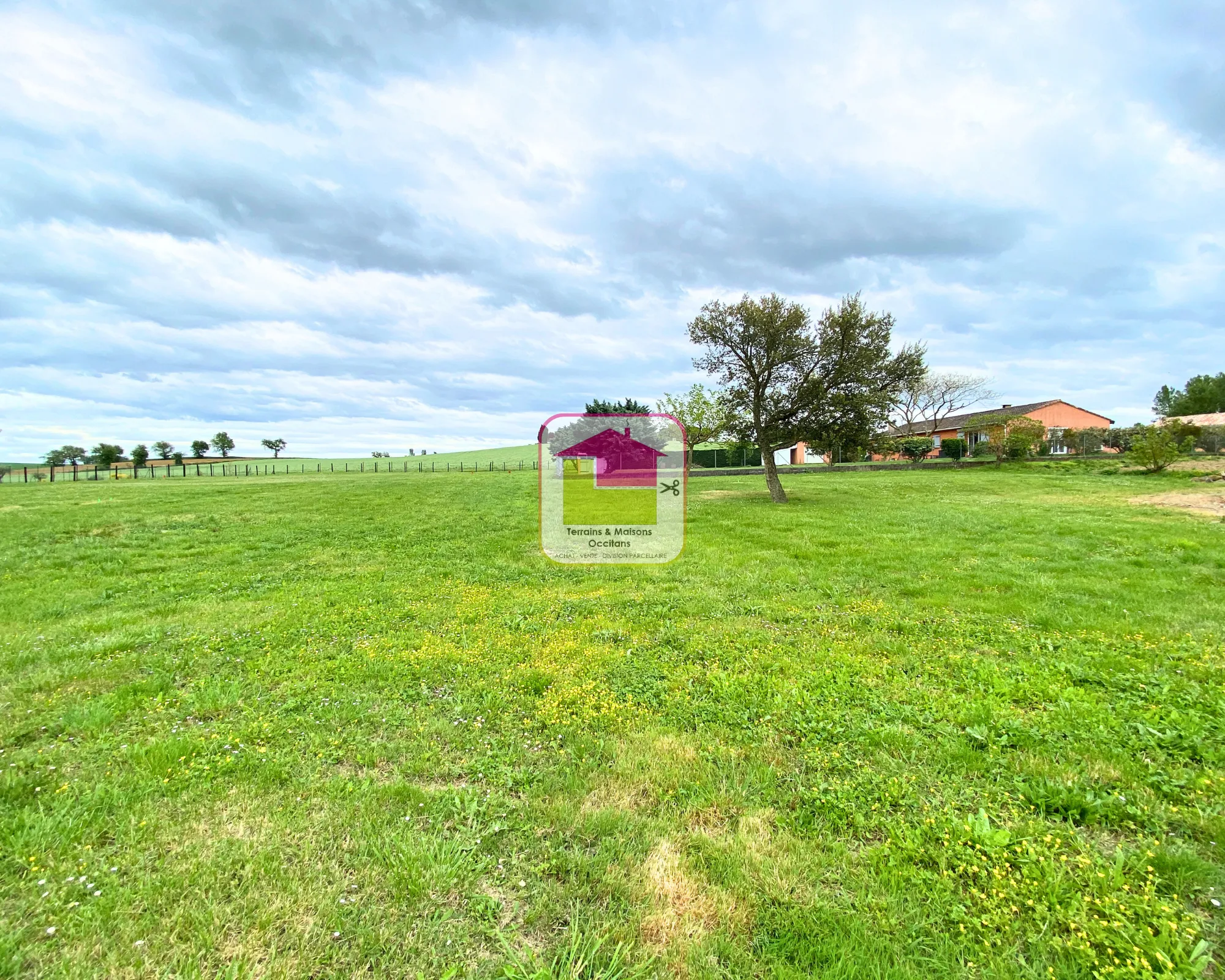 Terrain plat et viabilisé de 600m2 à Pompertuzat 