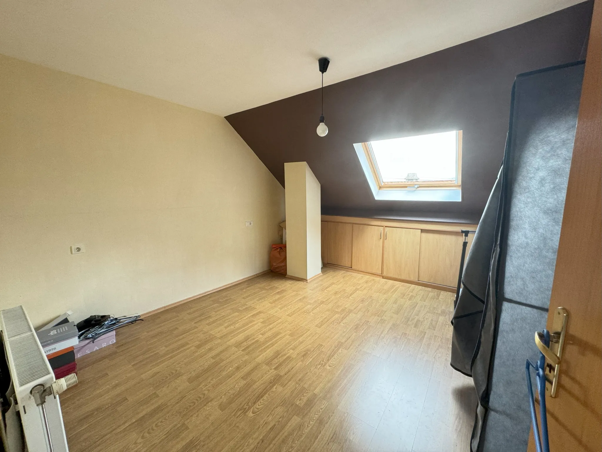 Immeuble de 294m2 à Hambach avec 5 chambres 