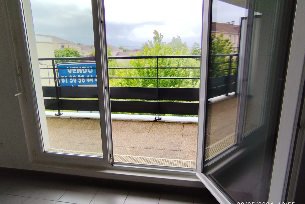 Appartement lumineux avec balcon à Courdimanche 