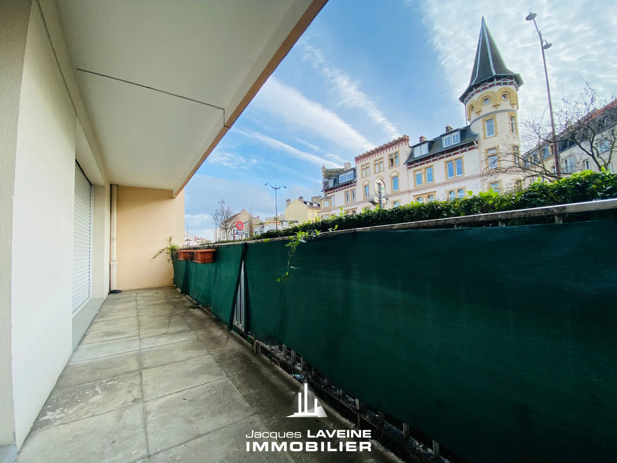 Appartement à Metz proche de la gare avec 2 chambres et parking 