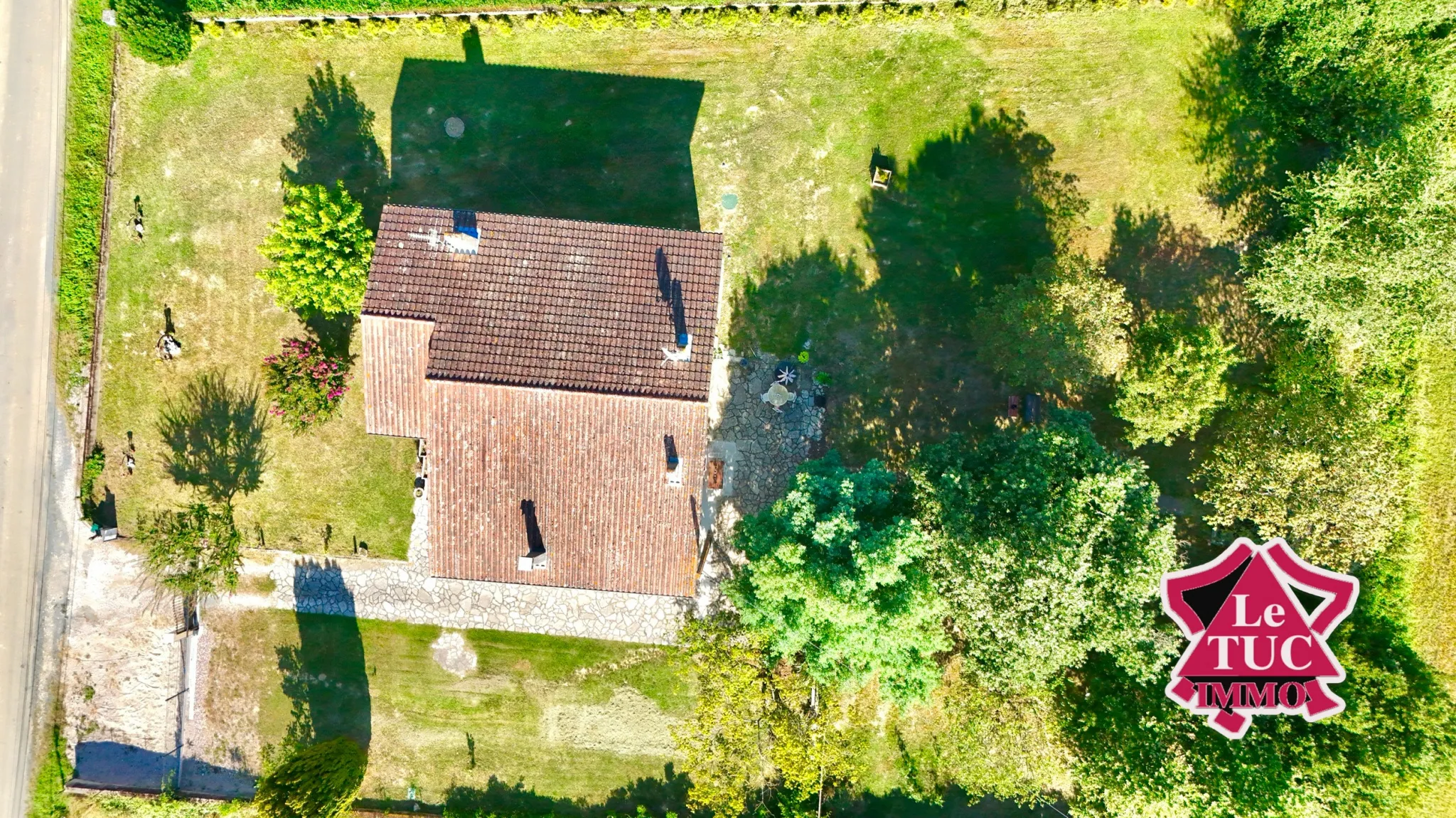 Belle maison en pierre avec 4 chambres à Saint Sylvestre sur Lot 