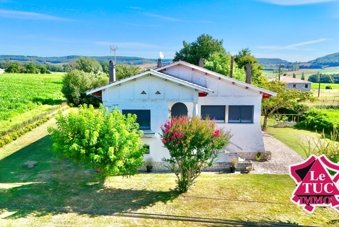 Belle maison en pierre avec 4 chambres à Saint Sylvestre sur Lot 