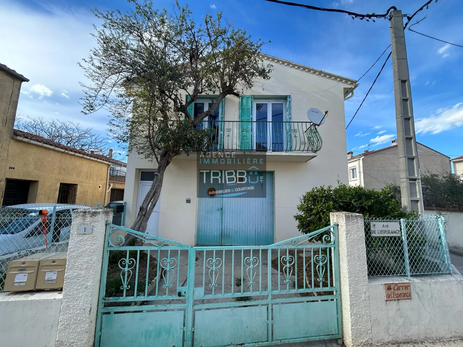 Maison de village avec garage et jardin à Pollestres 