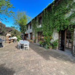 Maison Briarde avec 4 Chambres et Jardin Arboré à Villemareuil