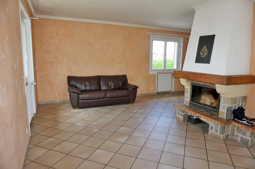 Maison à Gueugnon avec terrasse et jardin 